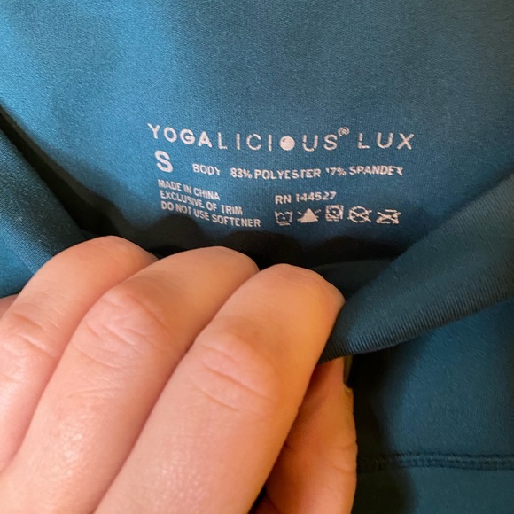 Yogalicious Lux Soft Comfy Crop Leggings Size Small - Picture 3 of 8